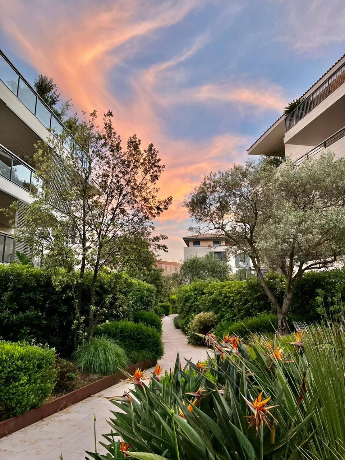 Exclusive Resort Apartments With Parking Saint-Tropez Exterior foto